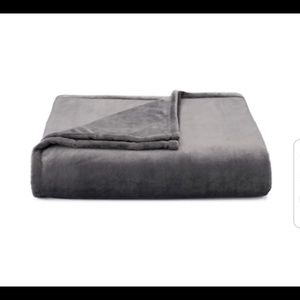 Grey Throwblanket